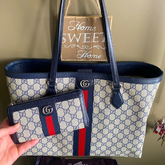 ❤️SOLD❤️ Gucci Ophidia GG medium tote & matching zip wallet - Picture 4 of 16